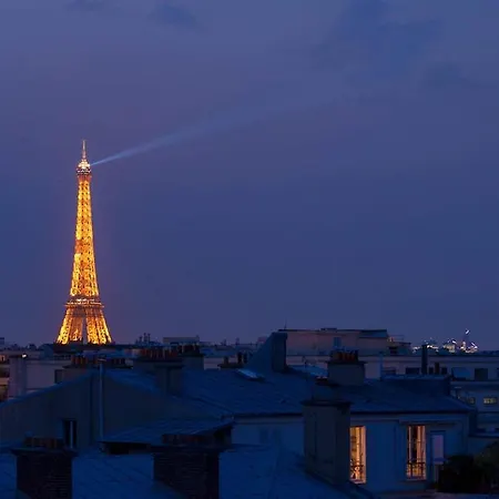 Homestay Eiffel Tower View And Terrace